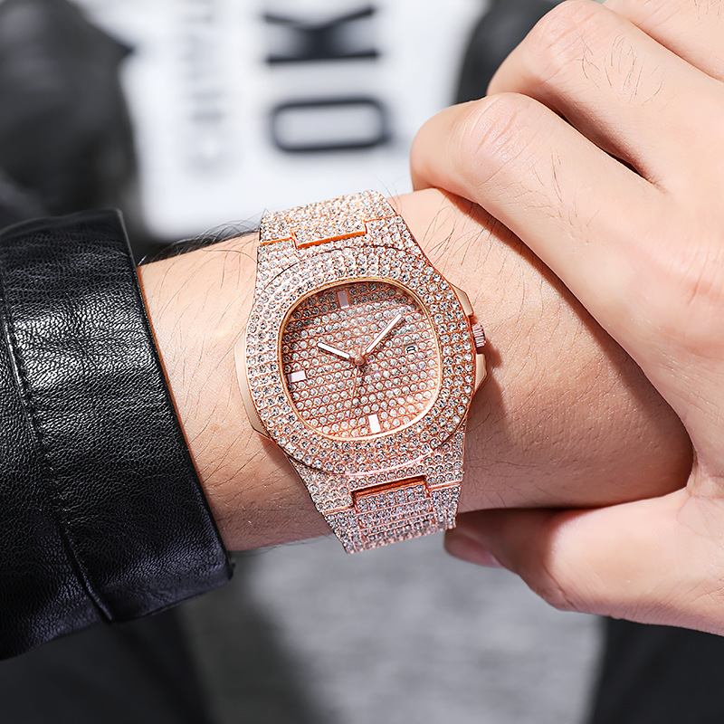 موضة جديدة مثلج خارج ساعة للرج - مراجعة Luxury Watch Iceberg وسعره